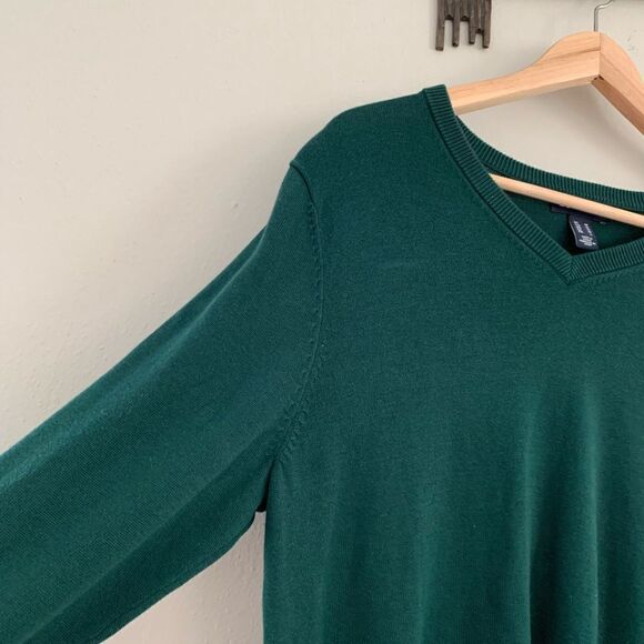 Lands End solid green v-neck men’s medium long sleeve lightweight sweater - Picture 4 of 6